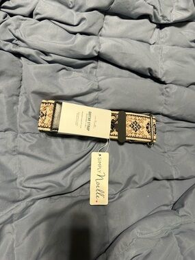 Simply Noelle Beige and Black Woven Guitar Strap